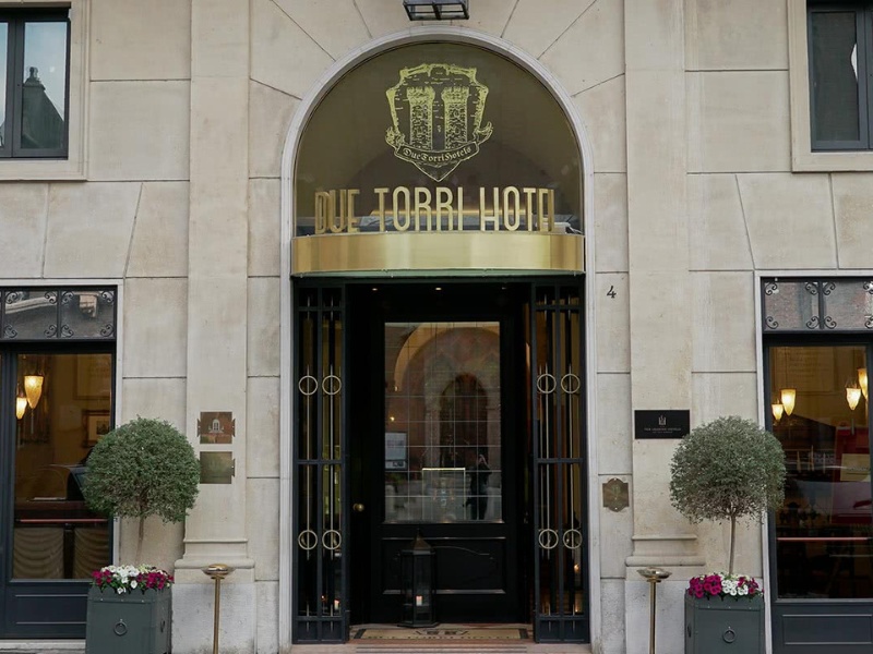 due torri hotel